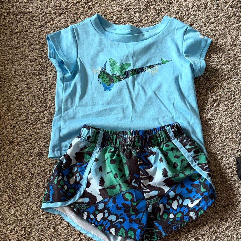 Girls 2T Nike set
